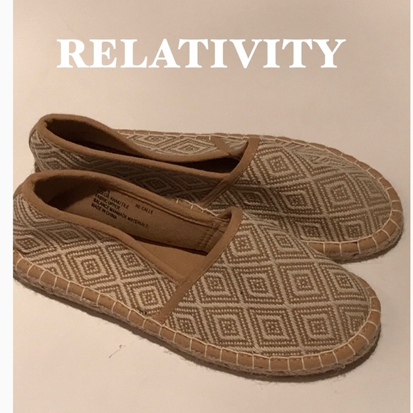NWOT RELATIVITY Espadrille flats khaki tile 6 - Picture 2 of 11